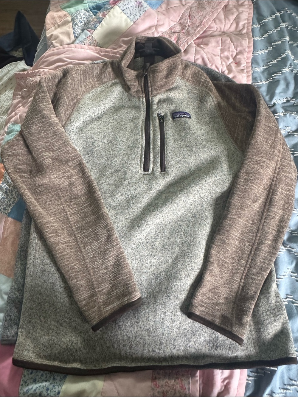 Patagonia Men’s Brown & Gray Two-Tone Quarter-Zip Fleece